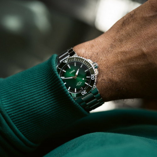 Luxoia - Oris Aquis Date Caliber 400 - 01 400 7769 4157-07 8 22 09PEB