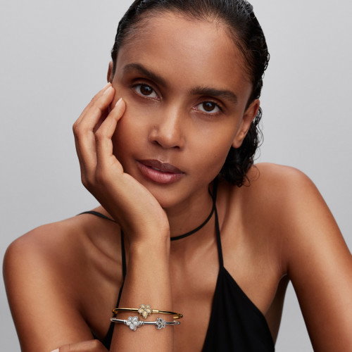 Luxoia - Pandora Pavé Blume Offen gearbeitetes Charm - 764480C01