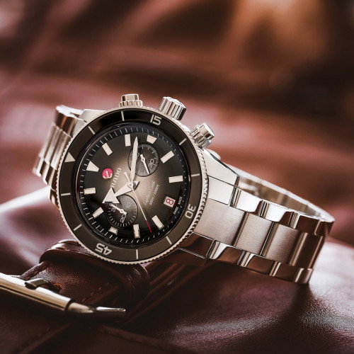 Luxoia - Rado Captain Cook Automatic Chronograph - R32145158