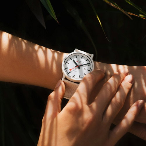 Luxoia - Mondaine Essence 41 Solar - MS1.41910.LA