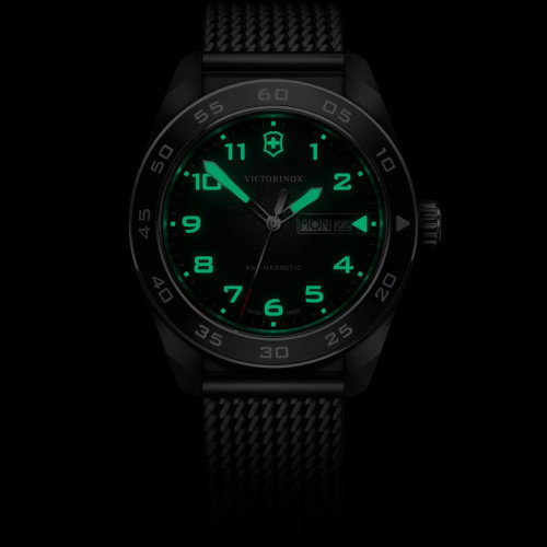 Luxoia - Victorinox Swiss Army Quartz - 242043