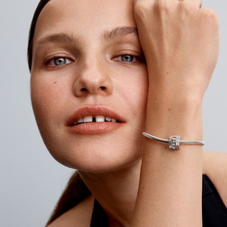 Pandora Beweglicher Spielzeugwürfel Charm - 793672C01 - Luxoia